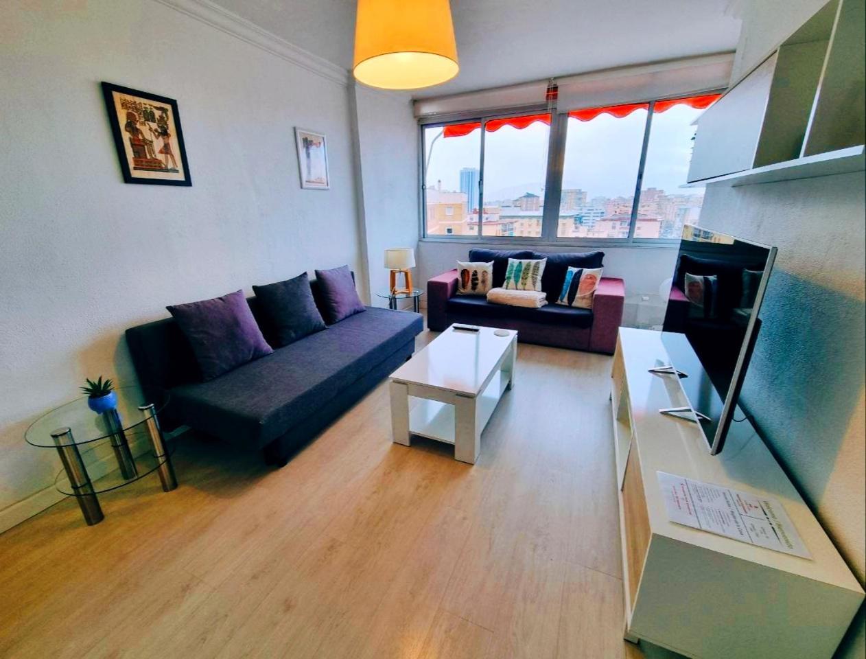Malaga Vialia Deluxe Lägenhet Exteriör bild
